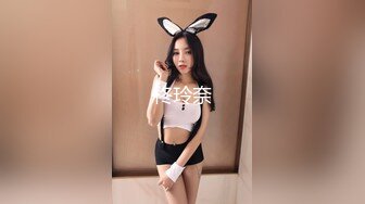 后入白嫩反差淫荡女友