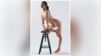 【极品美女顶级骚货】豪乳网红女神『谭晓彤』十月最新私拍 情趣黑丝内衣 透明骚内裤 巨乳私处特写 (3)