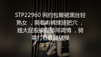 嫖妓哥夜晚散步路边按摩店发现位颜值很不错的短裤美女,花了300元带到房间操她,干完一次还想操,美女受不了走了